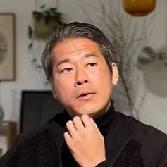神原 久康氏